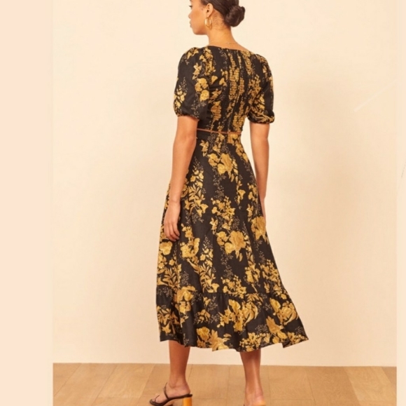 Reformation Yucca Linen Top. selling only the top. New without tag - Picture 3 of 4